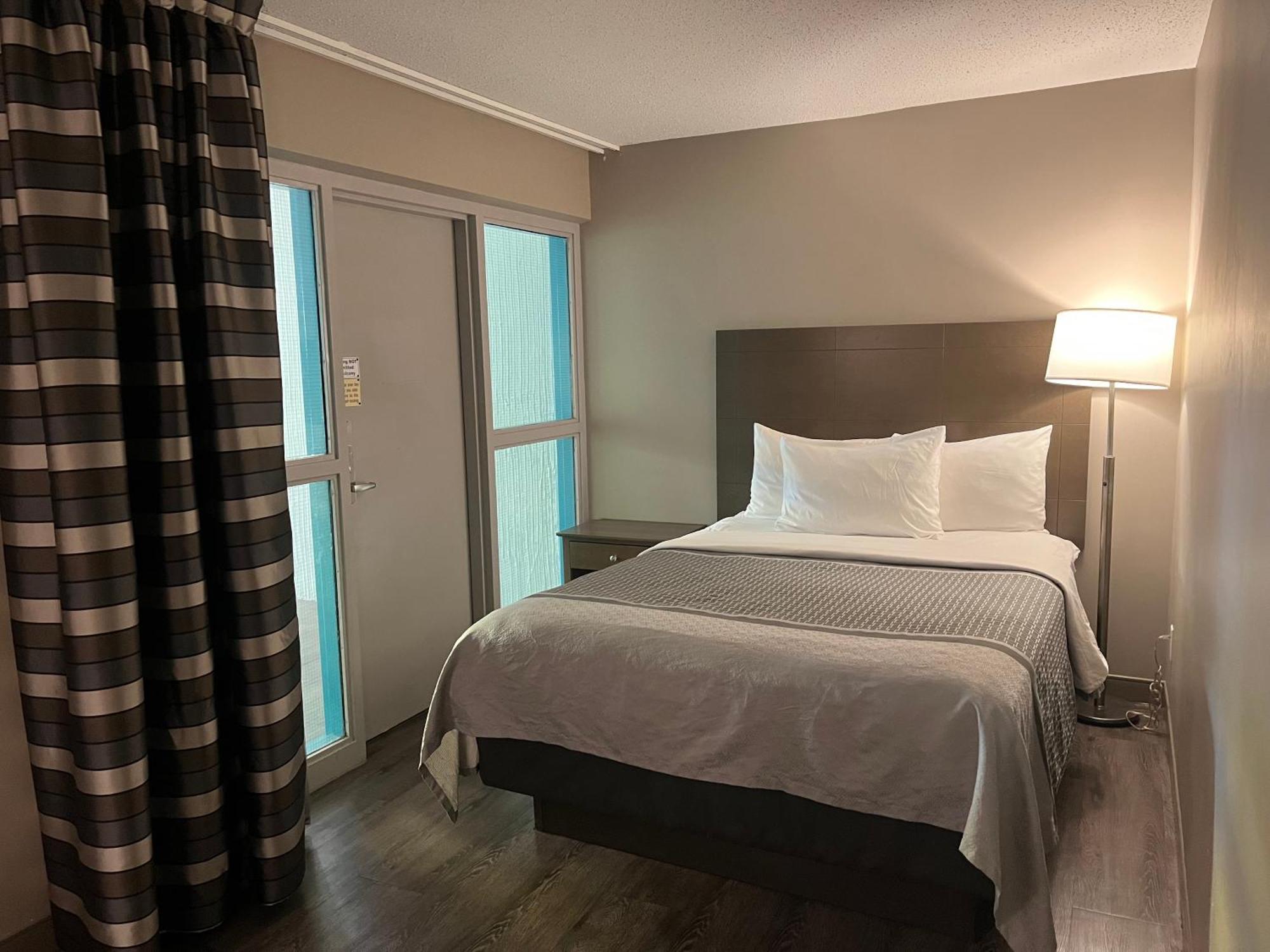 Travelodge By Wyndham 3* Saskatoon